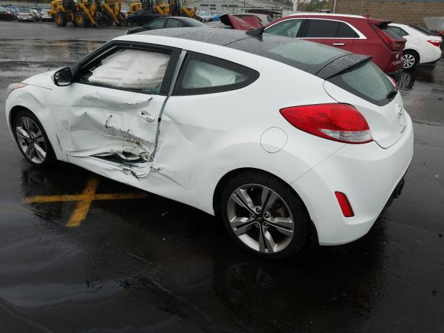 Photo 9 VIN: KMHTC6AD5GU289271 - HYUNDAI VELOSTER 