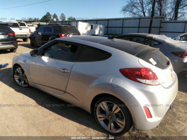 Photo 2 VIN: KMHTC6AD5HU316499 - HYUNDAI VELOSTER 