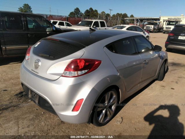 Photo 3 VIN: KMHTC6AD5HU316499 - HYUNDAI VELOSTER 