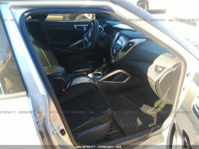 Photo 4 VIN: KMHTC6AD5HU316499 - HYUNDAI VELOSTER 