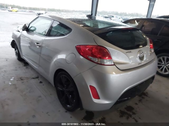 Photo 2 VIN: KMHTC6AD5HU317099 - HYUNDAI VELOSTER 