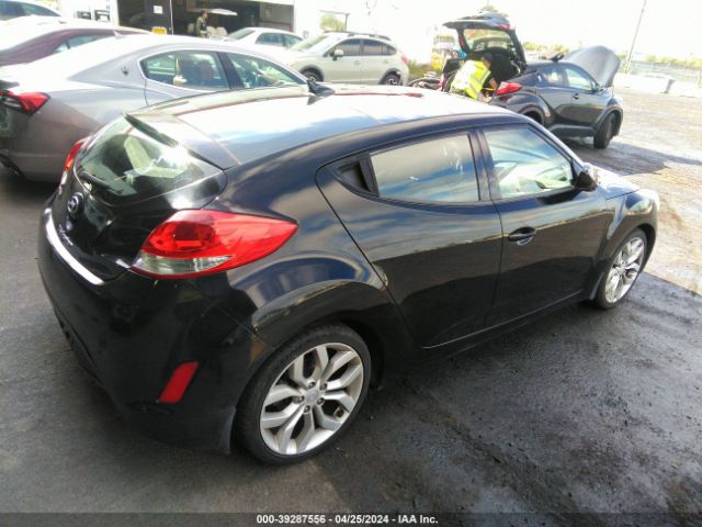 Photo 3 VIN: KMHTC6AD6CU062682 - HYUNDAI VELOSTER 