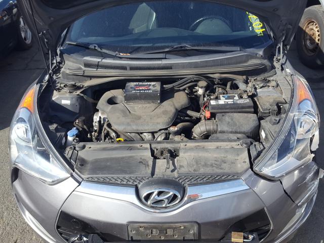 Photo 6 VIN: KMHTC6AD6CU081779 - HYUNDAI VELOSTER 