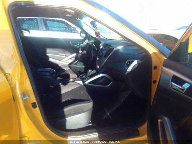 Photo 4 VIN: KMHTC6AD6DU087924 - HYUNDAI VELOSTER 