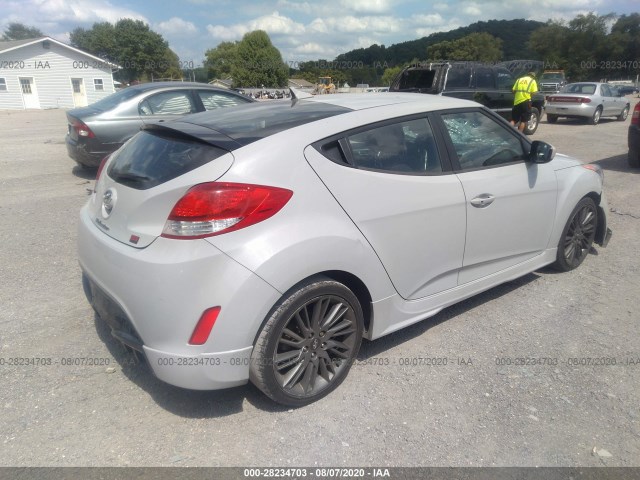 Photo 3 VIN: KMHTC6AD6DU129489 - HYUNDAI VELOSTER 