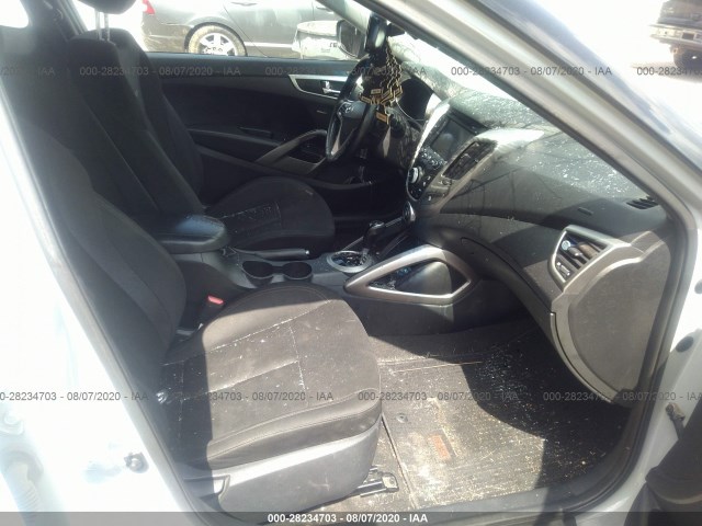 Photo 4 VIN: KMHTC6AD6DU129489 - HYUNDAI VELOSTER 