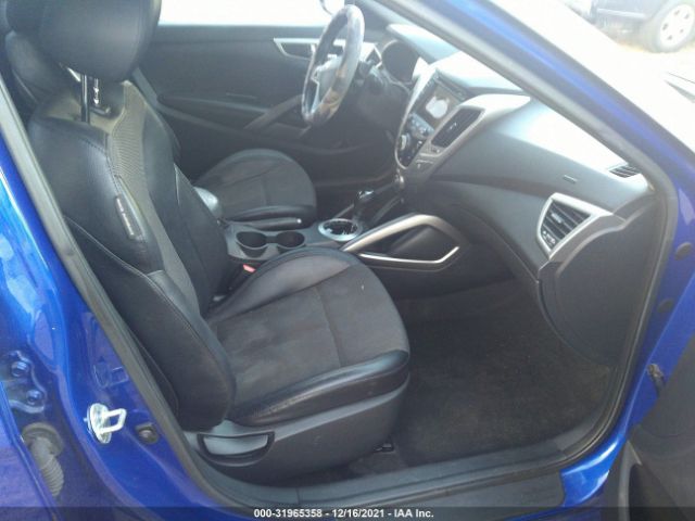 Photo 4 VIN: KMHTC6AD6DU137351 - HYUNDAI VELOSTER 