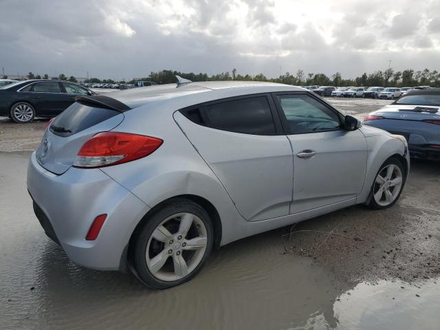 Photo 2 VIN: KMHTC6AD6DU141092 - HYUNDAI VELOSTER 