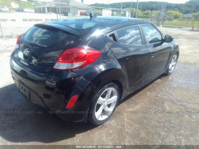 Photo 3 VIN: KMHTC6AD6DU171662 - HYUNDAI VELOSTER 