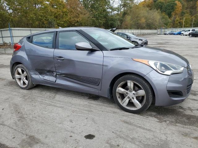 Photo 3 VIN: KMHTC6AD6DU175968 - HYUNDAI VELOSTER 