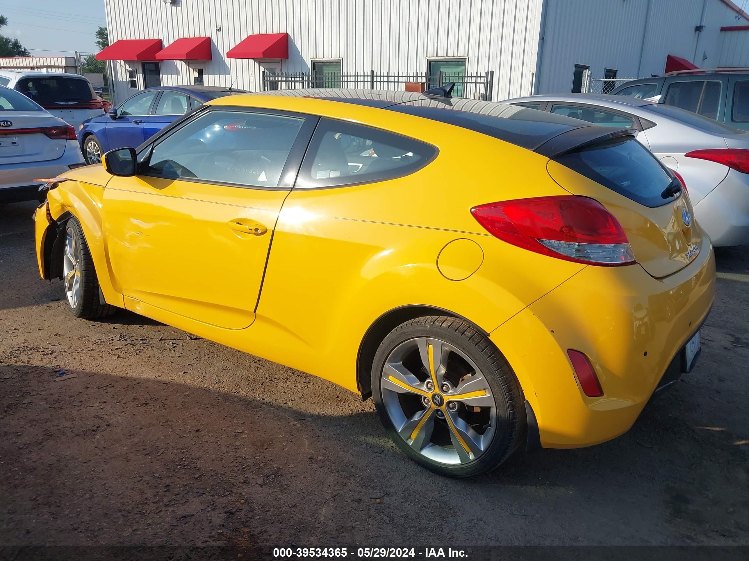 Photo 2 VIN: KMHTC6AD6DU179809 - HYUNDAI VELOSTER 