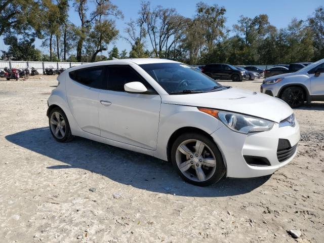 Photo 3 VIN: KMHTC6AD6EU208257 - HYUNDAI VELOSTER 