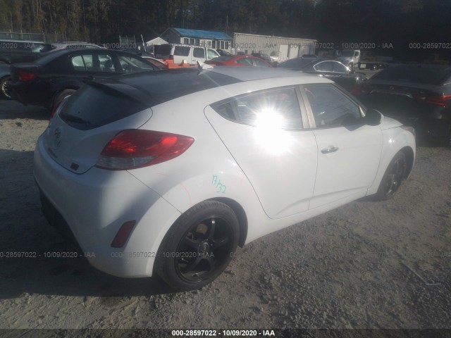 Photo 3 VIN: KMHTC6AD6EU213765 - HYUNDAI VELOSTER 