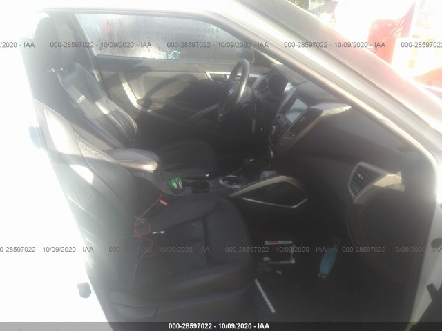 Photo 4 VIN: KMHTC6AD6EU213765 - HYUNDAI VELOSTER 