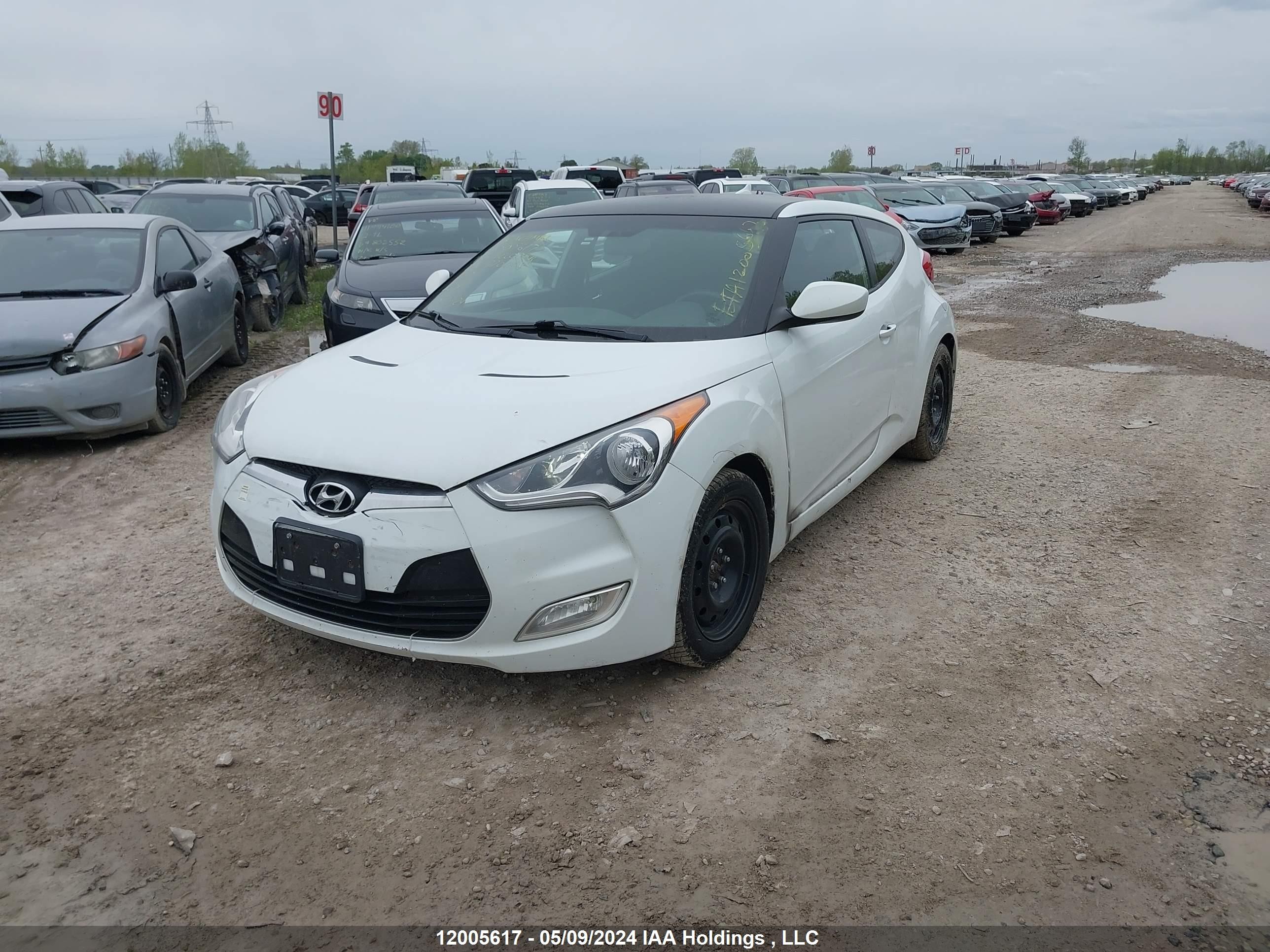 Photo 1 VIN: KMHTC6AD6FU220068 - HYUNDAI VELOSTER 