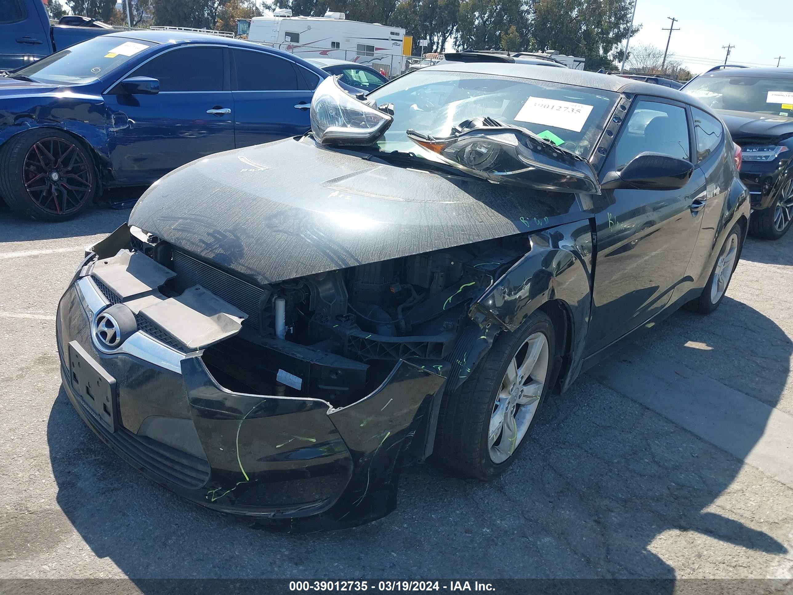 Photo 1 VIN: KMHTC6AD6FU237940 - HYUNDAI VELOSTER 