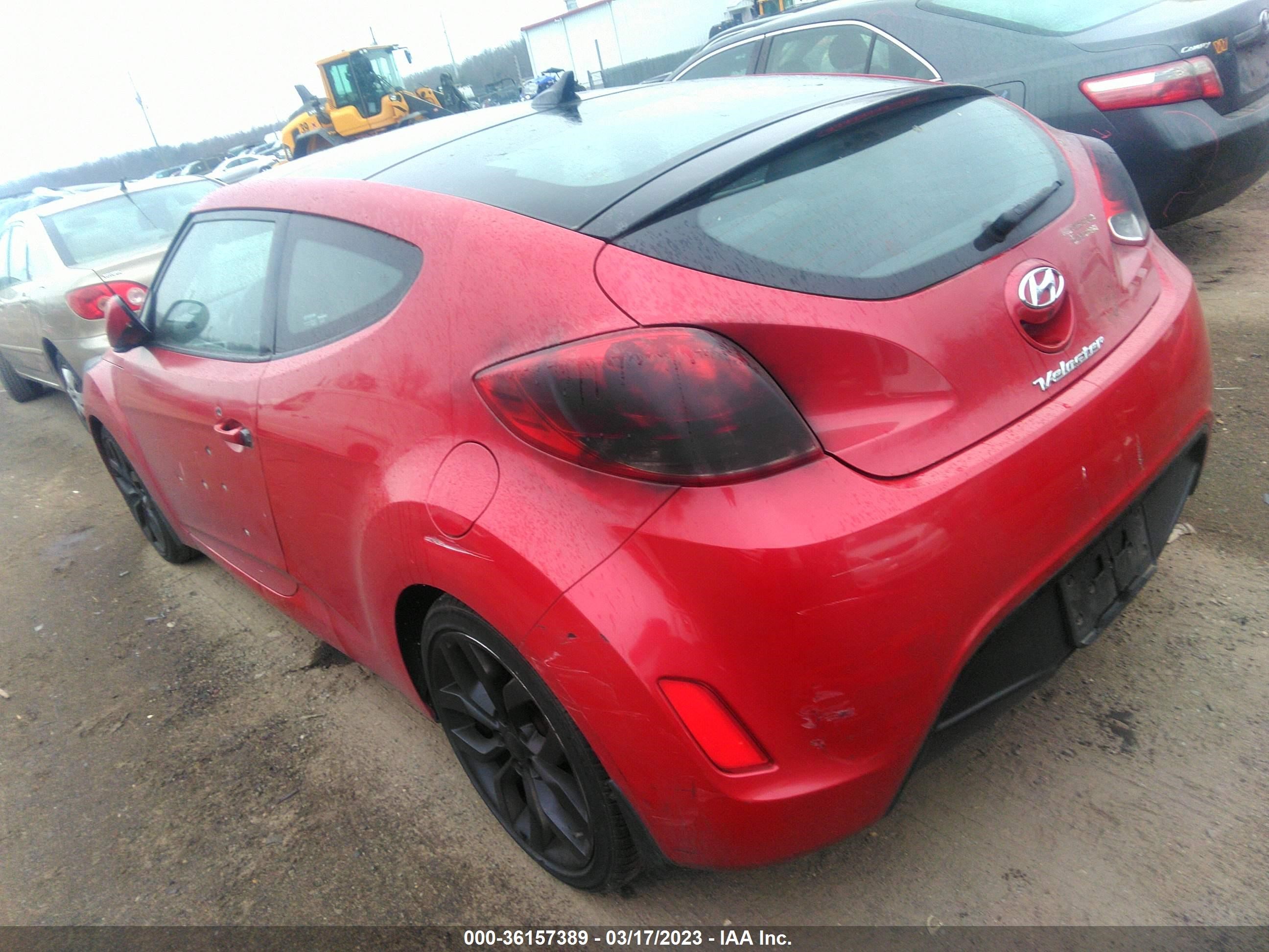 Photo 2 VIN: KMHTC6AD6FU241065 - HYUNDAI VELOSTER 