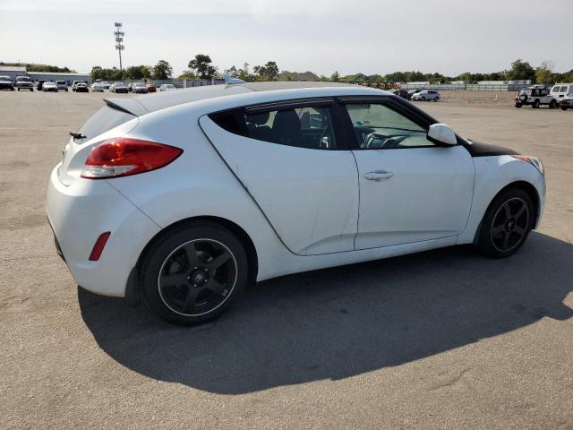 Photo 2 VIN: KMHTC6AD6GU264749 - HYUNDAI VELOSTER 