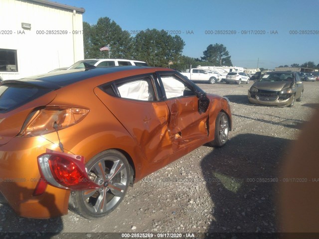 Photo 5 VIN: KMHTC6AD6GU278201 - HYUNDAI VELOSTER 