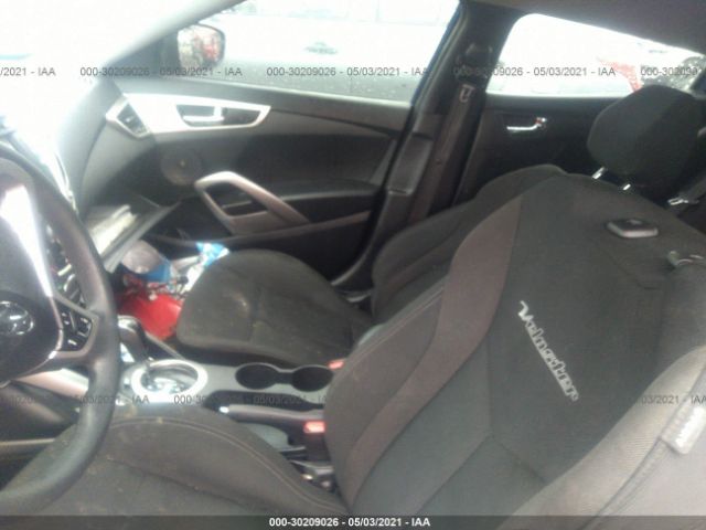 Photo 4 VIN: KMHTC6AD6GU282300 - HYUNDAI VELOSTER 