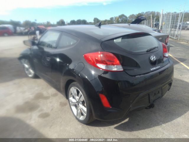 Photo 2 VIN: KMHTC6AD6HU320156 - HYUNDAI VELOSTER 