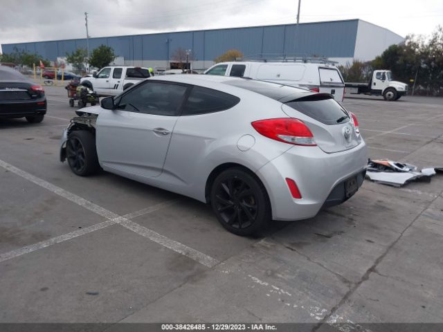 Photo 2 VIN: KMHTC6AD6HU320304 - HYUNDAI VELOSTER 