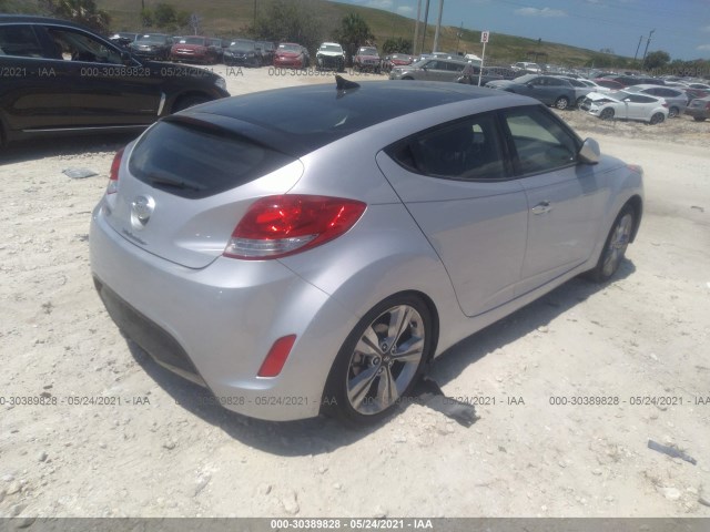 Photo 3 VIN: KMHTC6AD6HU321176 - HYUNDAI VELOSTER 