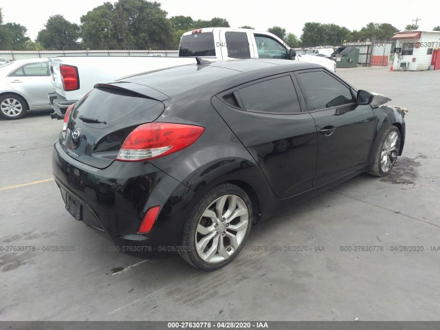 Photo 3 VIN: KMHTC6AD7CU026225 - HYUNDAI VELOSTER 