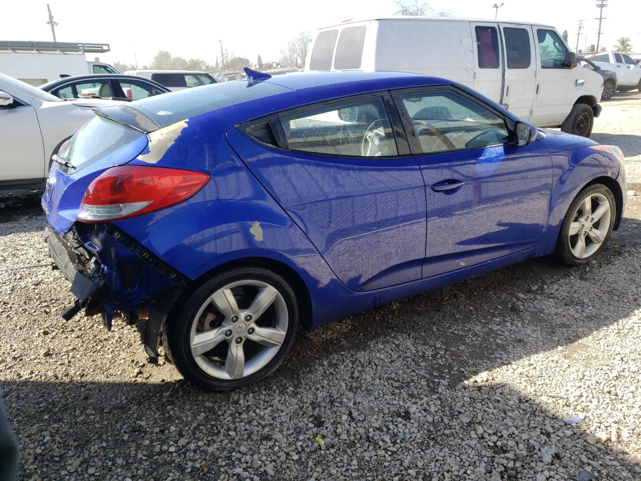 Photo 2 VIN: KMHTC6AD7CU029884 - HYUNDAI VELOSTER 