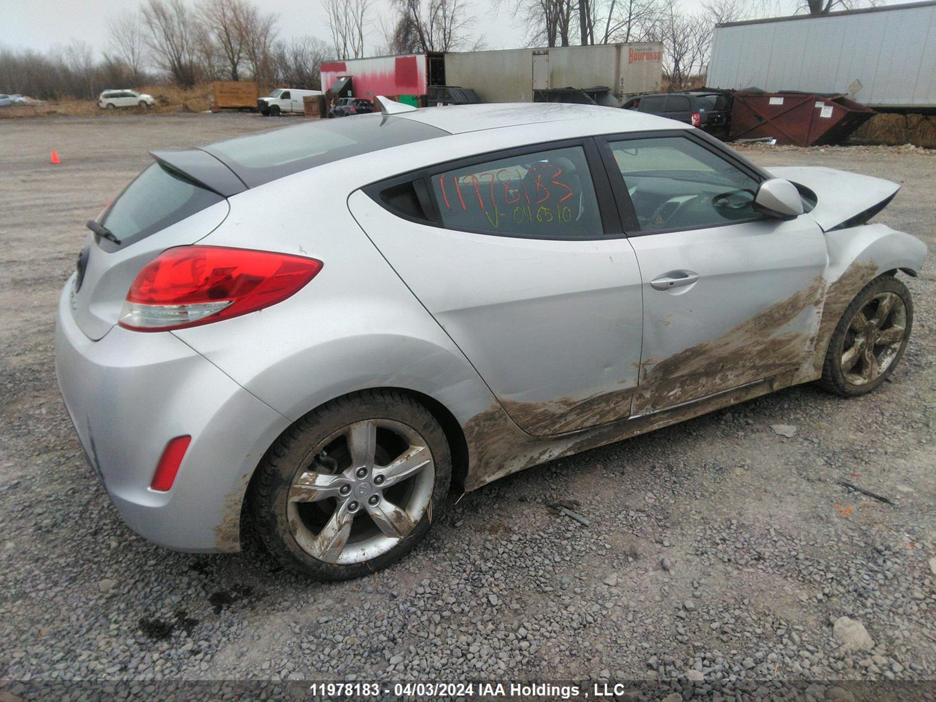 Photo 3 VIN: KMHTC6AD7CU046510 - HYUNDAI VELOSTER 