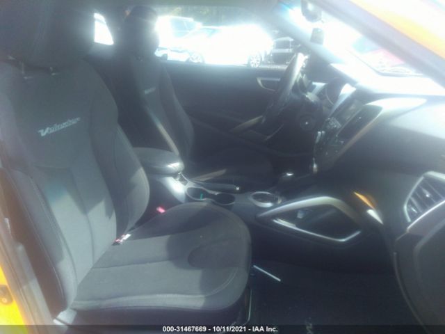 Photo 4 VIN: KMHTC6AD7CU046684 - HYUNDAI VELOSTER 