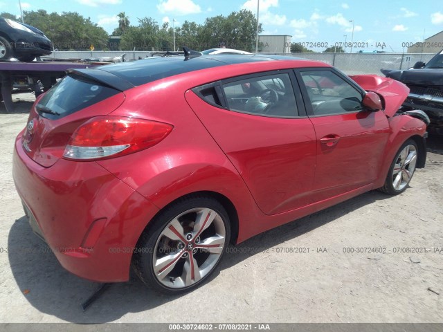 Photo 3 VIN: KMHTC6AD7CU048712 - HYUNDAI VELOSTER 