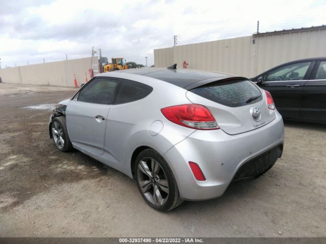 Photo 2 VIN: KMHTC6AD7CU048855 - HYUNDAI VELOSTER 