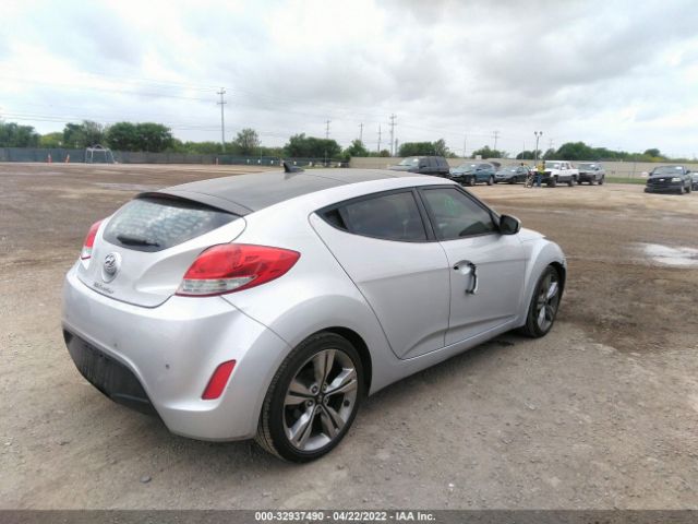 Photo 3 VIN: KMHTC6AD7CU048855 - HYUNDAI VELOSTER 