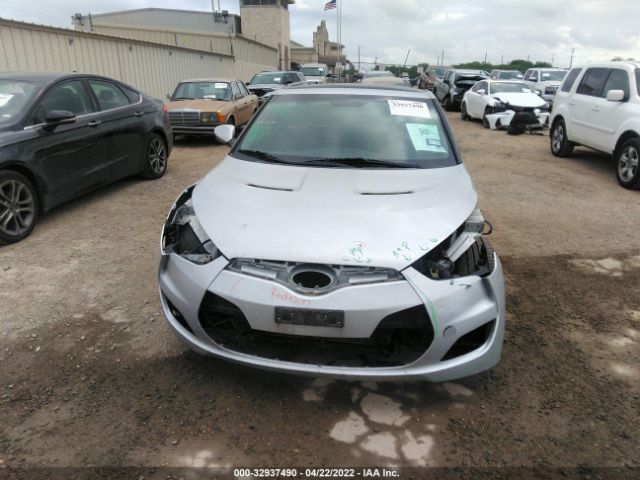 Photo 5 VIN: KMHTC6AD7CU048855 - HYUNDAI VELOSTER 