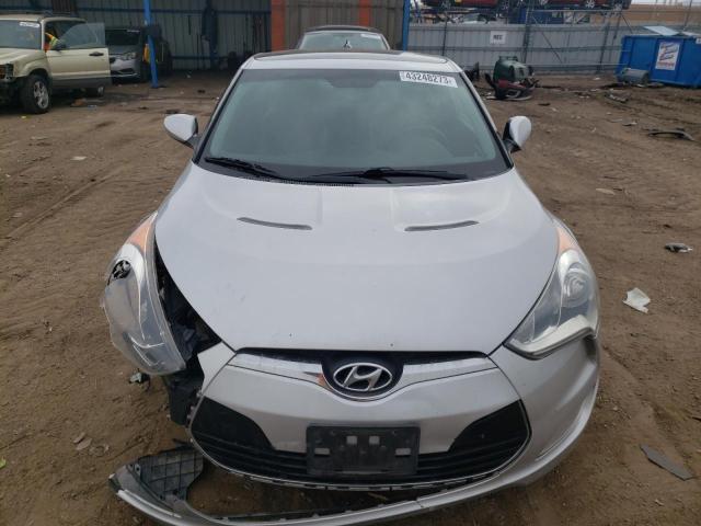 Photo 4 VIN: KMHTC6AD7CU049908 - HYUNDAI VELOSTER 