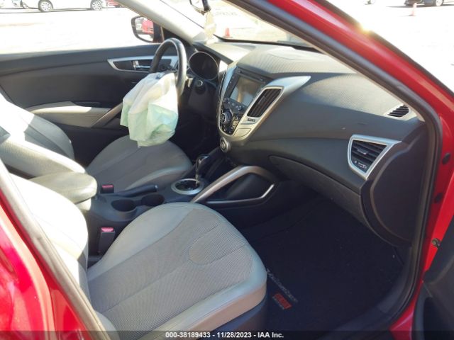 Photo 4 VIN: KMHTC6AD7CU057250 - HYUNDAI VELOSTER 