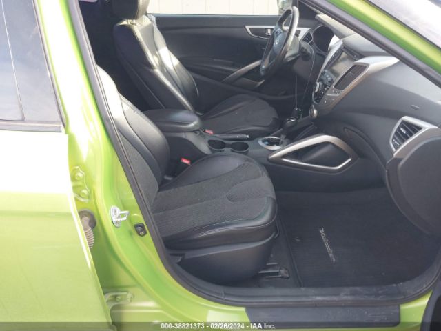 Photo 4 VIN: KMHTC6AD7CU060732 - HYUNDAI VELOSTER 