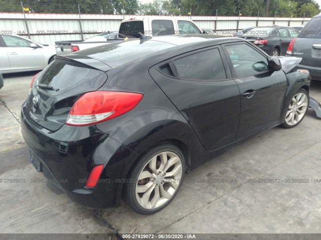 Photo 3 VIN: KMHTC6AD7CU062416 - HYUNDAI VELOSTER 