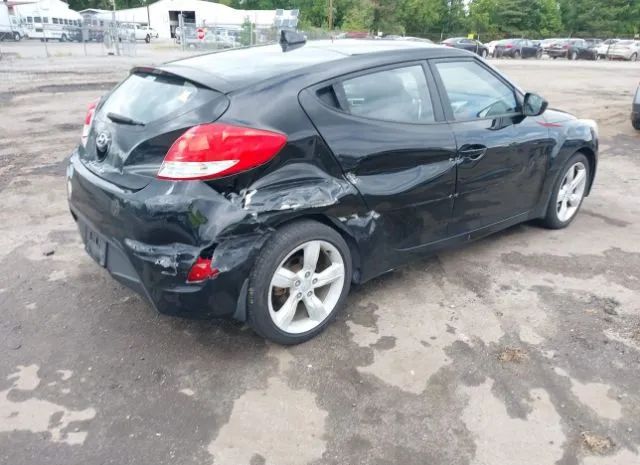 Photo 3 VIN: KMHTC6AD7DU086913 - HYUNDAI VELOSTER 