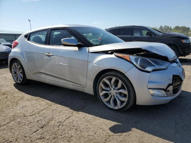 Photo 3 VIN: KMHTC6AD7DU123748 - HYUNDAI VELOSTER 