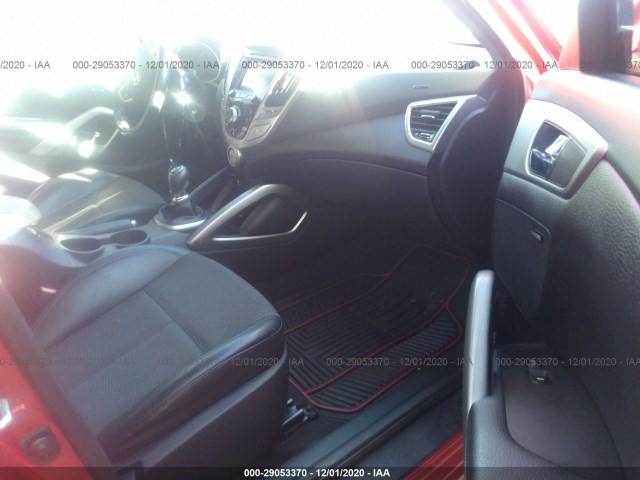 Photo 4 VIN: KMHTC6AD7DU156474 - HYUNDAI VELOSTER 