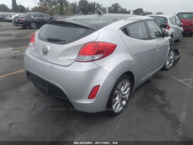 Photo 3 VIN: KMHTC6AD7DU162159 - HYUNDAI VELOSTER 