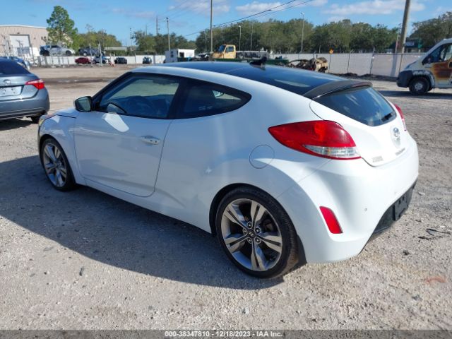 Photo 2 VIN: KMHTC6AD7DU174554 - HYUNDAI VELOSTER 