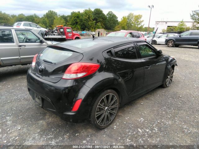 Photo 3 VIN: KMHTC6AD7DU174828 - HYUNDAI VELOSTER 