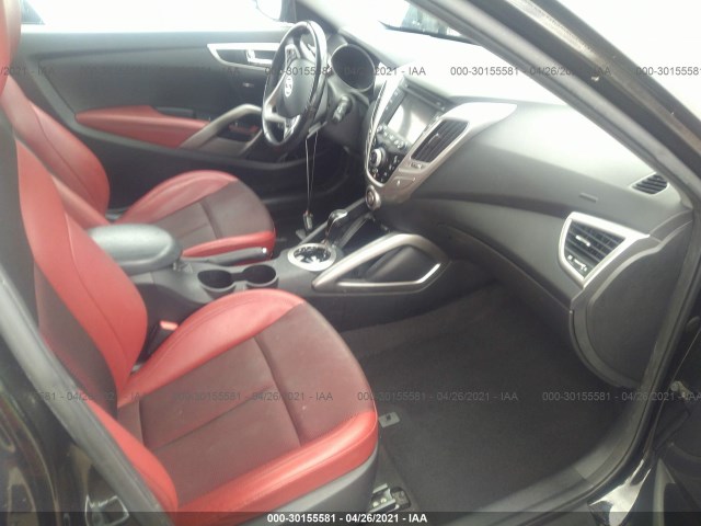 Photo 4 VIN: KMHTC6AD7DU178913 - HYUNDAI VELOSTER 