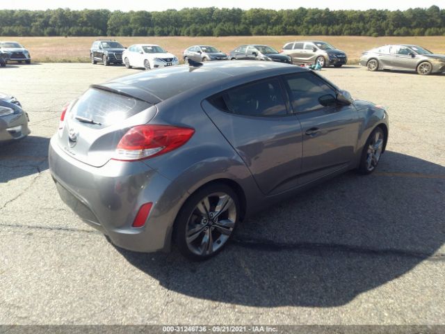 Photo 3 VIN: KMHTC6AD7FU240071 - HYUNDAI VELOSTER 