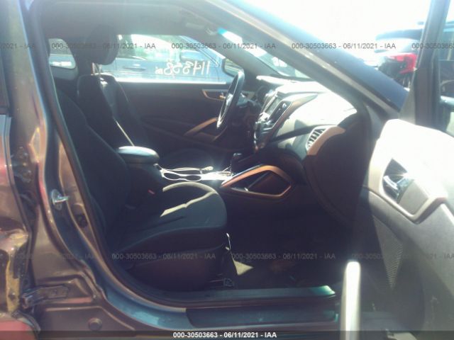 Photo 4 VIN: KMHTC6AD7GU268728 - HYUNDAI VELOSTER 