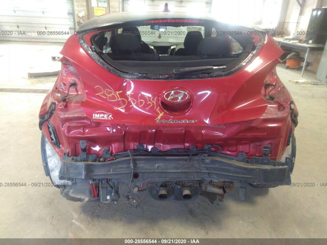 Photo 5 VIN: KMHTC6AD7GU275422 - HYUNDAI VELOSTER 