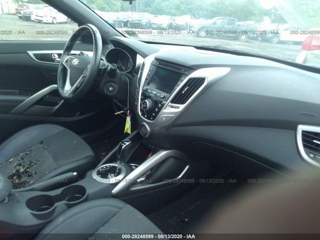 Photo 4 VIN: KMHTC6AD7GU298263 - HYUNDAI VELOSTER 